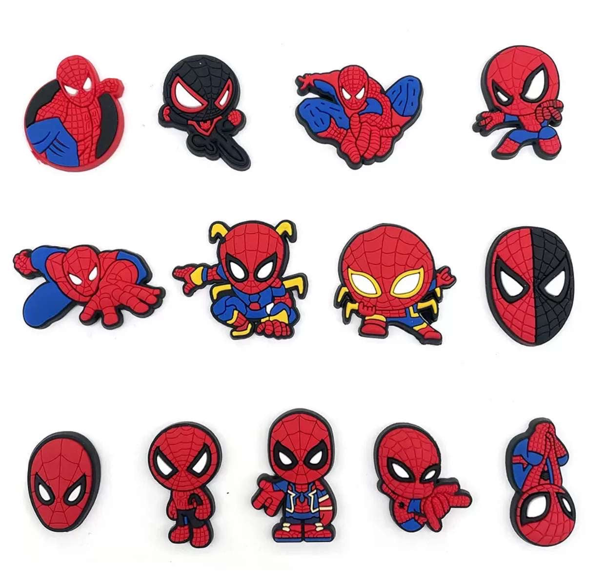 Lot de pins Spiderman !