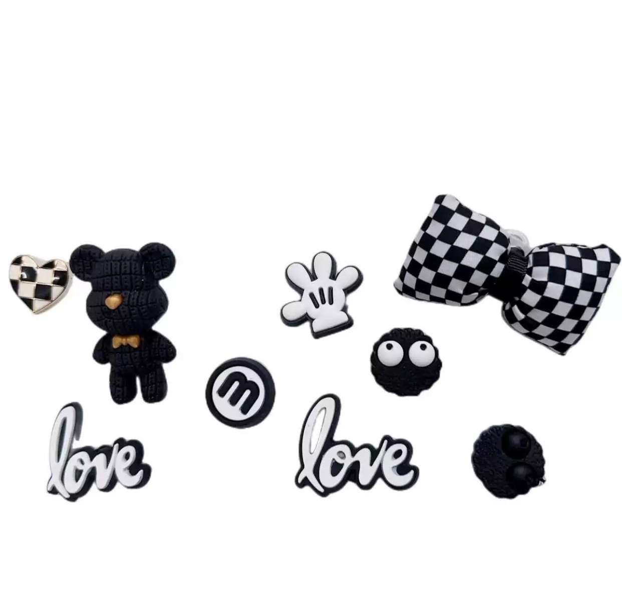 Lot de pins nounour noir et noeud papillion !